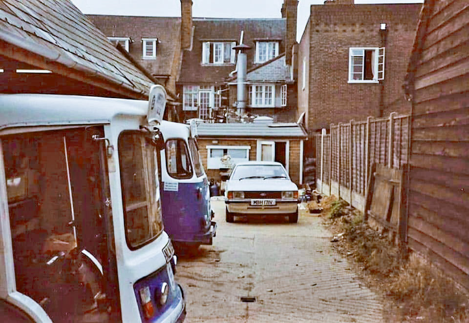 1980's Amersham, before the move to the new depot, merging with Chalfont, in 1984. (Courtesy Express Dairy Memories)