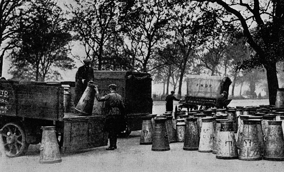 1926 The General Strike. The railways have packed it in and we're offloading milk in Hyde Park. (1960 Picture Set from Express News Christmas edition)