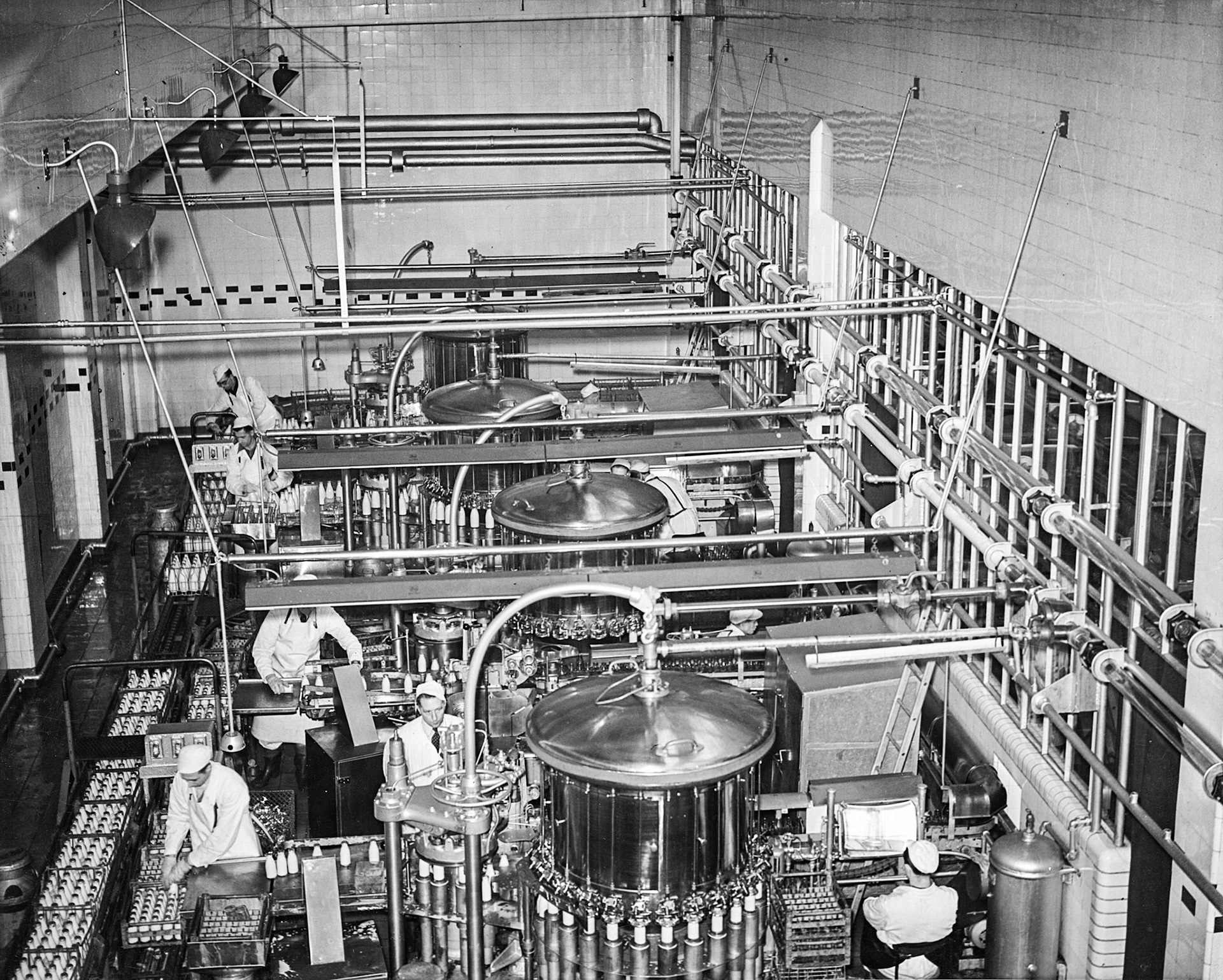 1957c Bromley filling line before re-equip in 1962 (Courtesy Paul Luke)