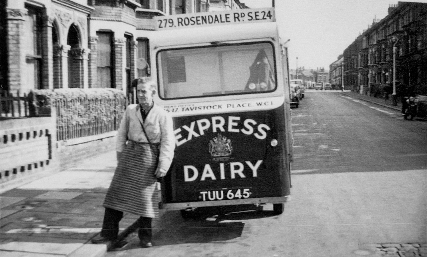 1950s? Herne Hill round with TUU 645.(Courtesy Dave Fane)