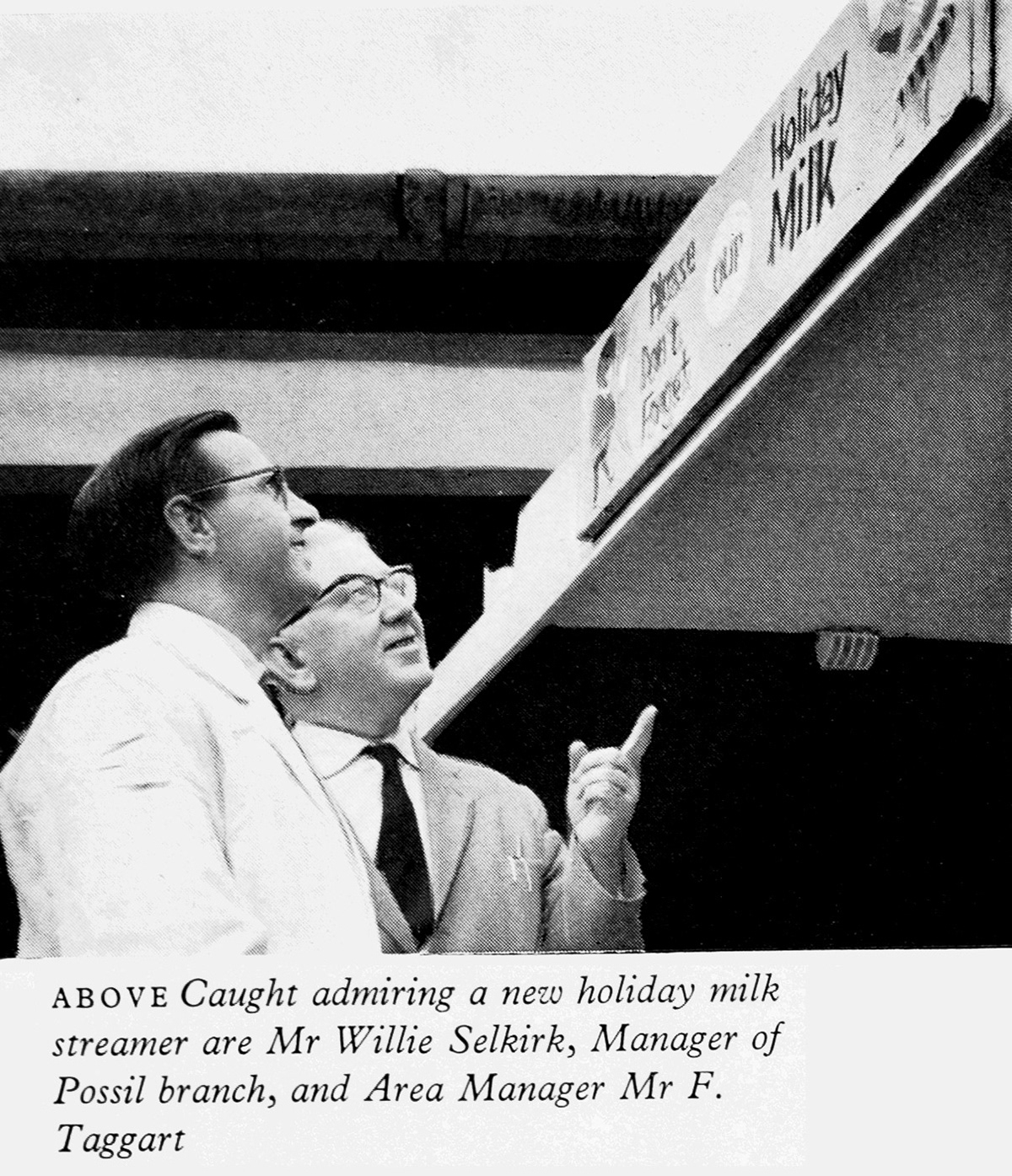1961 Possil branch, with Manager Willie Selkirk and Area Manager Mr. F. Taggart. (Express News Autumn)