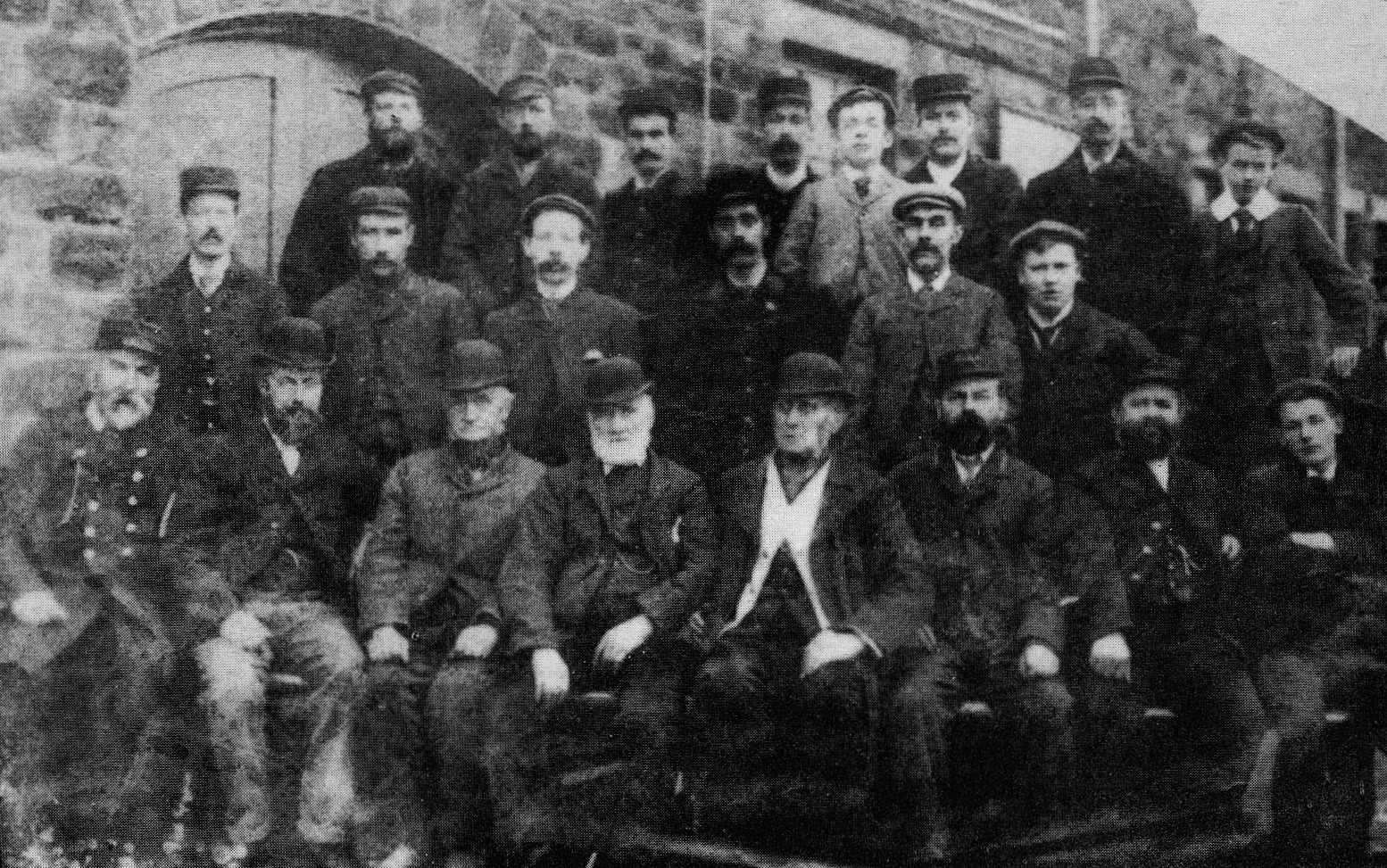 1906 Leyburn Station staff. (From 'The Wensleydale Railway', Author Christine Hallas, published  1984)