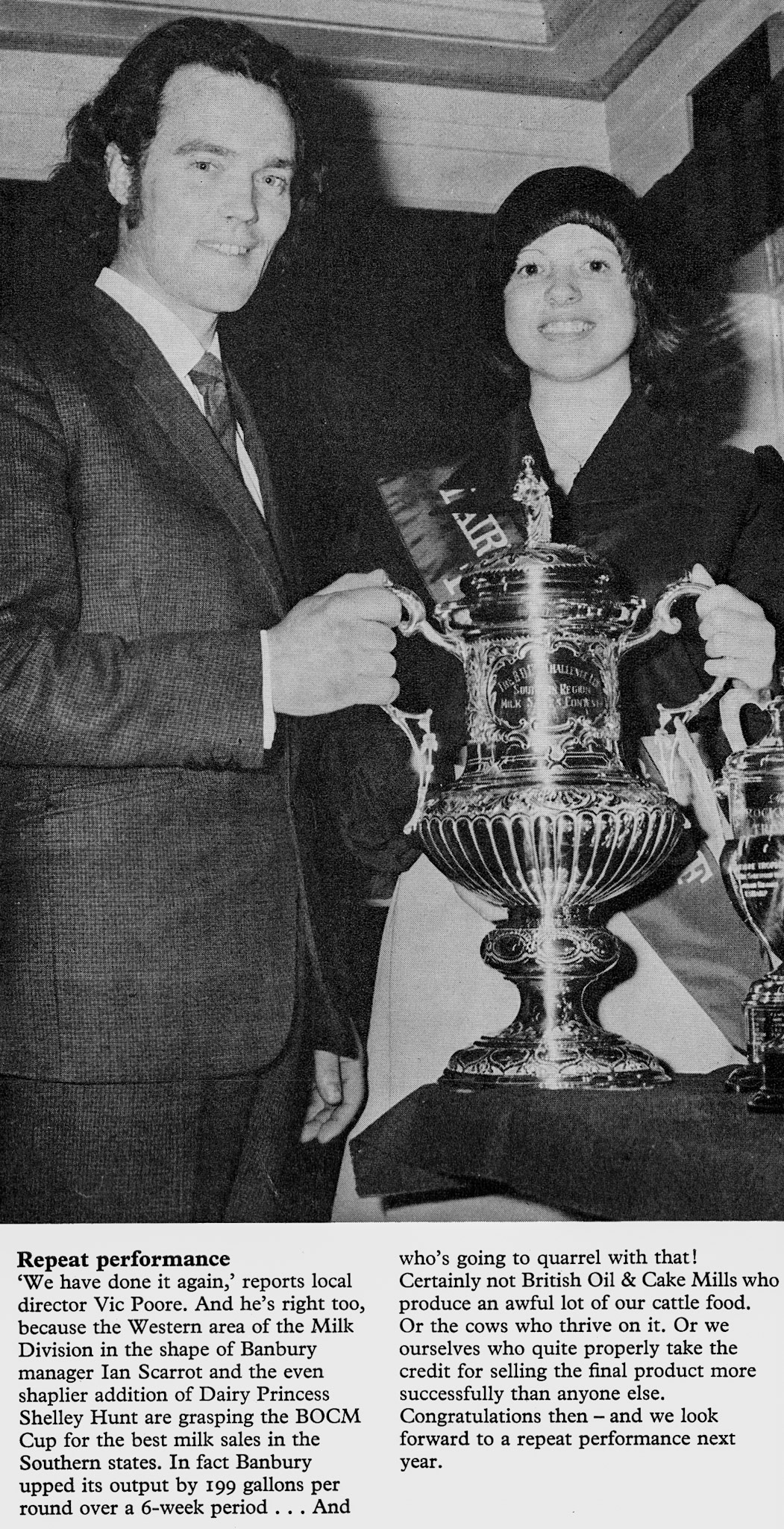 1975 Banbury Manager Ian Scarrot with Dairy Princess Shelley Hunt awarding the BOCM Cup.(Express News Summer)