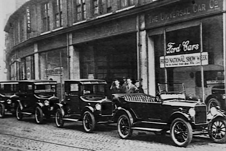 1920s Acquisition and expansion continued, with Marshall's Dairies being acquired (wholesale and catering milk supplies in London). (Express 125 Years video still)