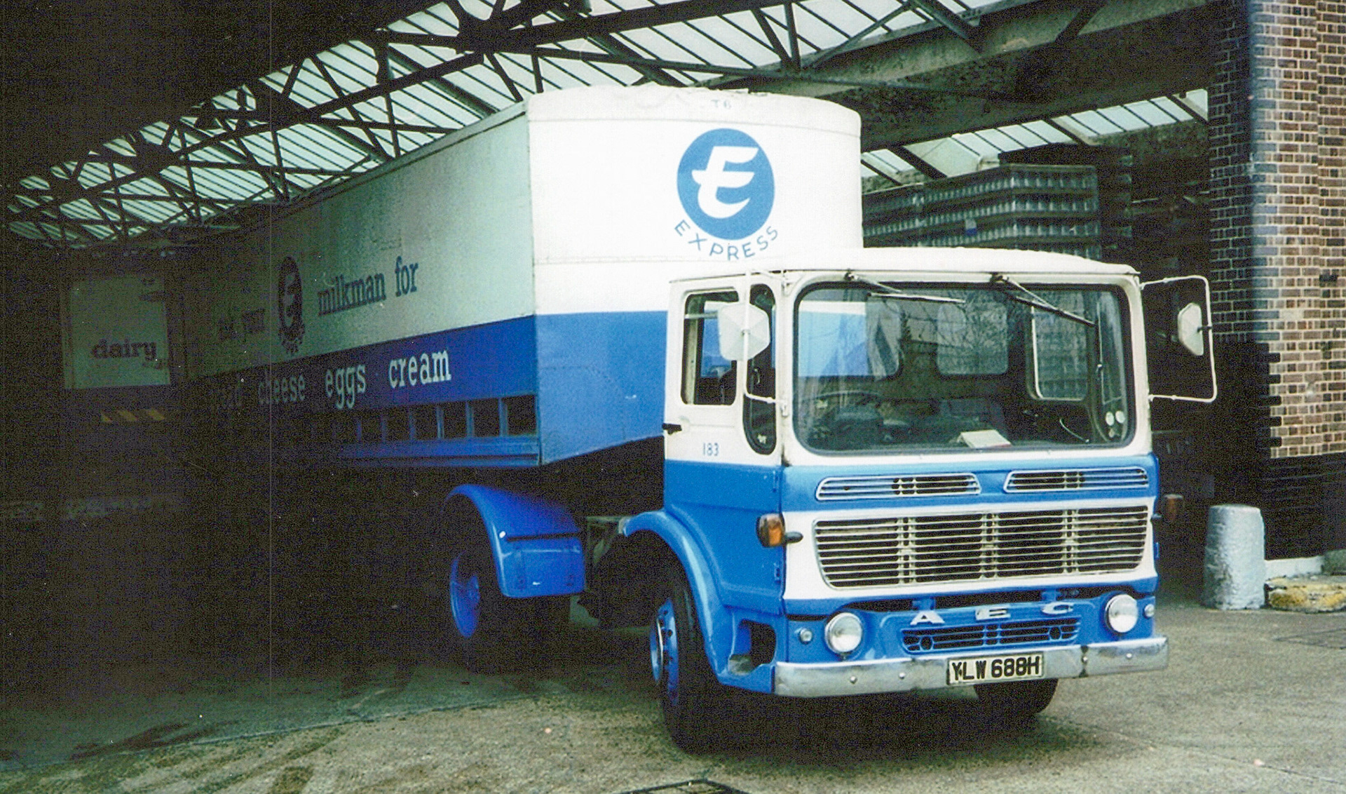 1980's Unloading bay, rear of South Morden Processing (Courtesy Dave Fane)