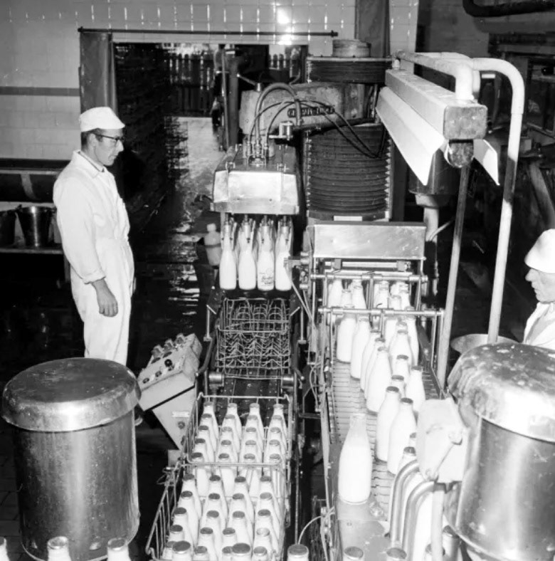 1966 Dobsons Dairies Bottling Line (Courtesy memorylane.co.uk)