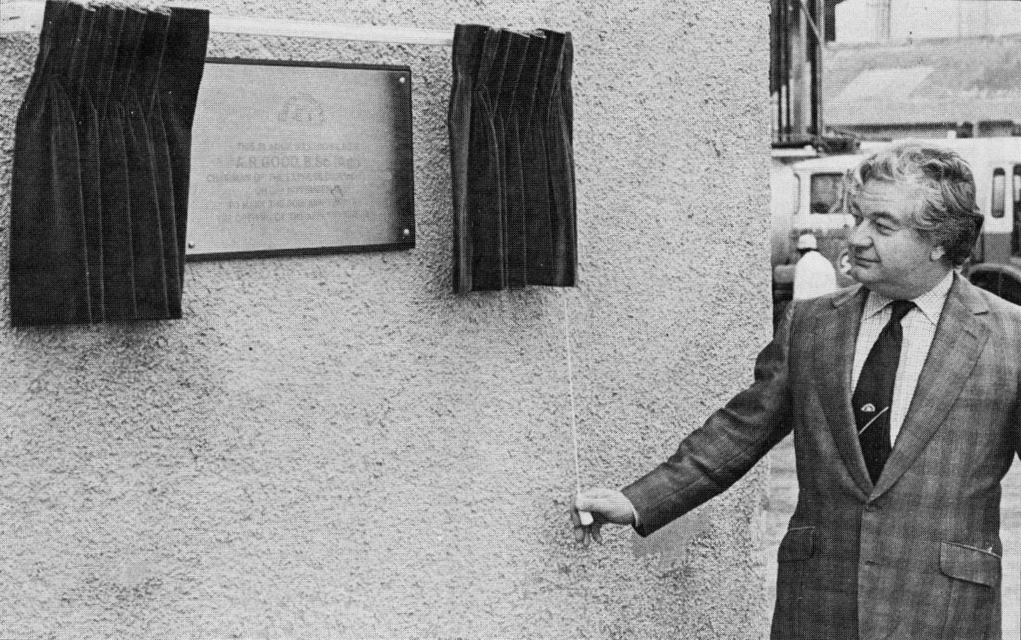 1982 Tony Good unveiling a plaque for the Appleby 50th Anniversary celebrations. (Express News February)