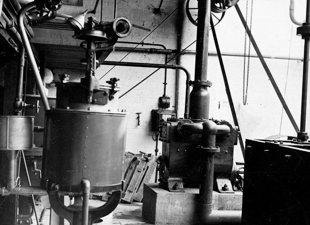 1926 Burgess Creamery - compressor room?, Gartside Street, Manchester (Image courtesy of Manchester Libraries)