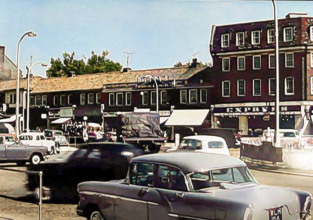 1960s? Hendon Central shop. Paul Smith comments "This was one of the first self service shops, I used to live up the road in Colindale" (Courtesy Express Dairy Memories)