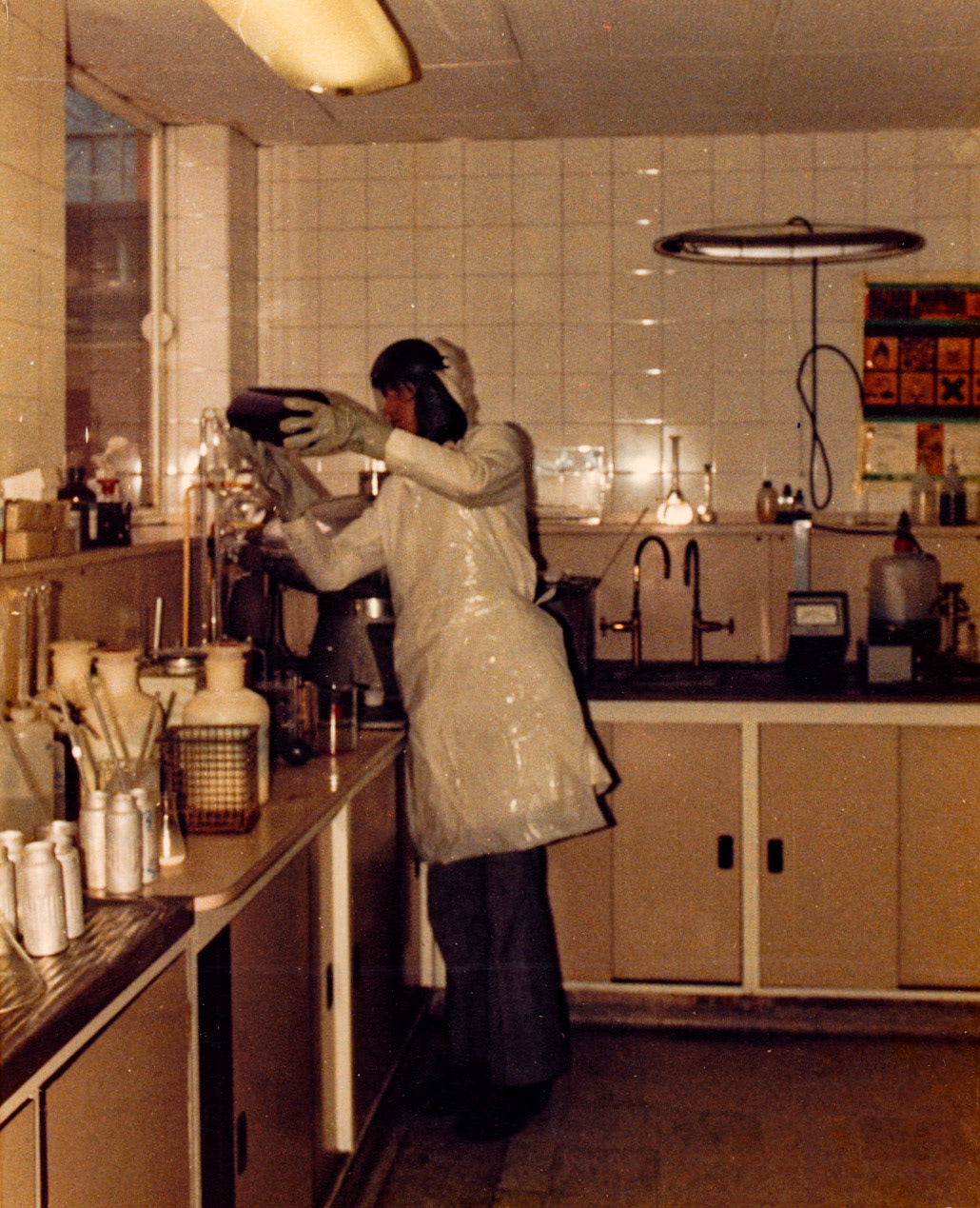 1980's? Minsterley Laboratory (Joe Lyons Collection)