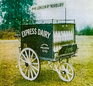 1930 milk cart in Norbury, South London. 4 x 48 bottle crates (From Express Country Focus article, courtesy Paul Smith)