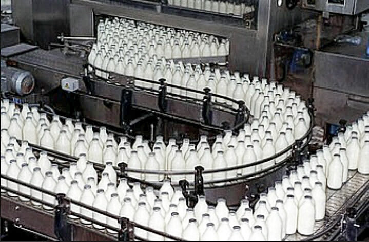 1990's South Morden bottling line (Courtesy Paul Smith)