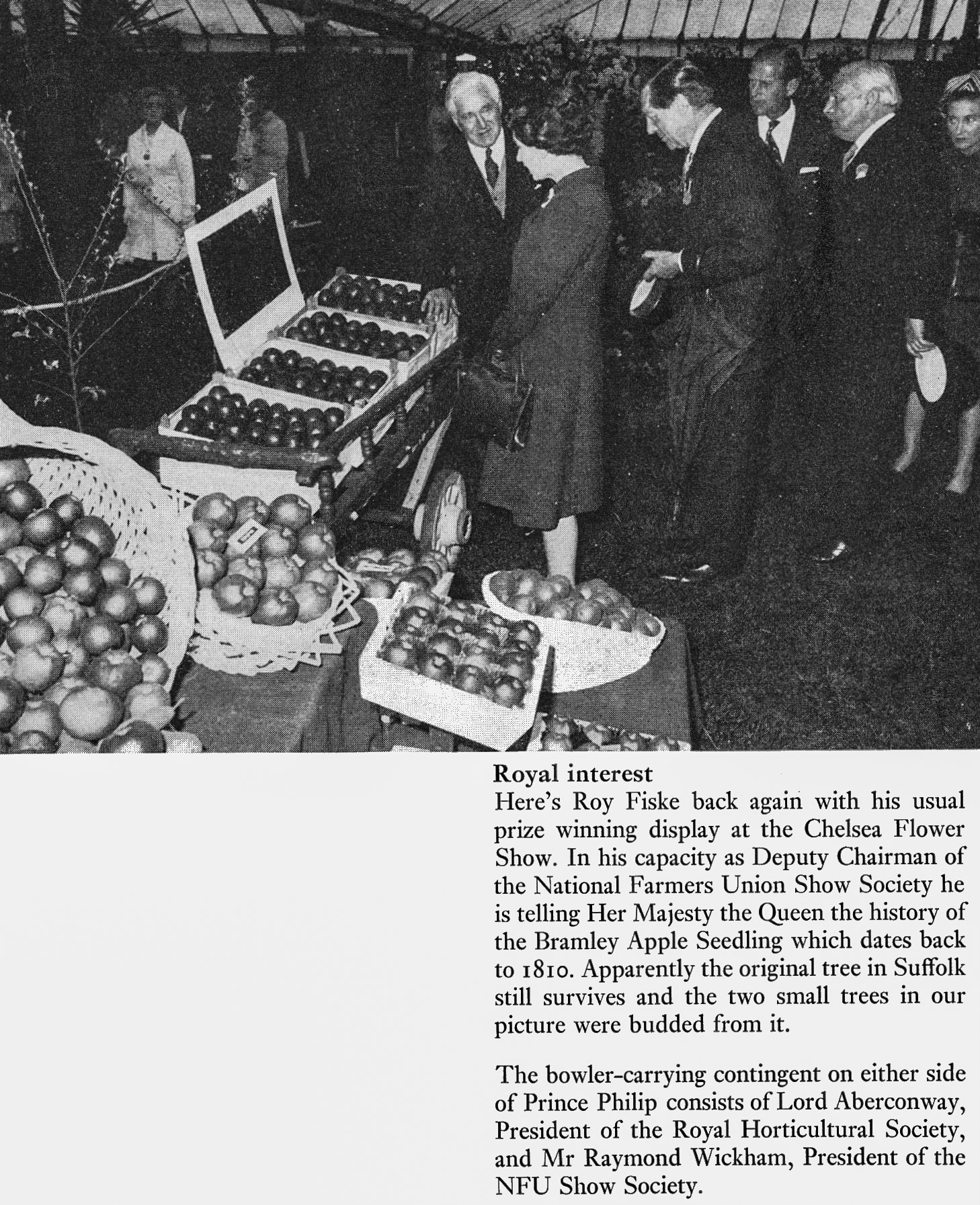 1973 Roy Fiske explains the Bramley Apple to the Queen at the Chelsea Flower Show. (Express News Christmas)