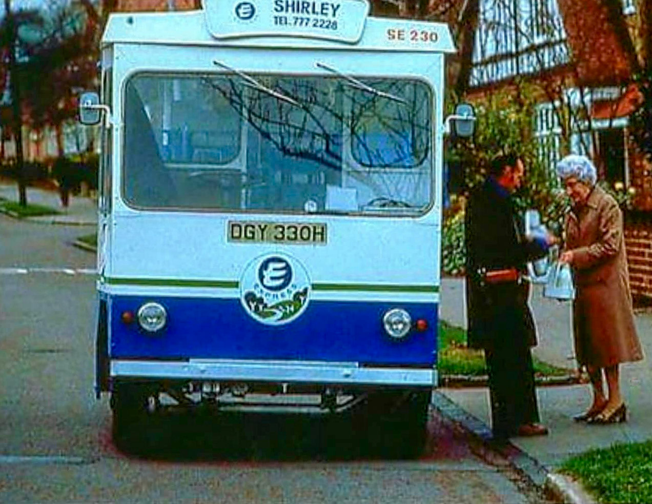 1980's? Shirley Reg: DGY 330H, Fleet: SE230. David John Albiston recognises Dennis Felton, Round 3. Paul Cole comments "I covered his round a few times, late 70s- early 80s". (Courtesy Paul Simm)