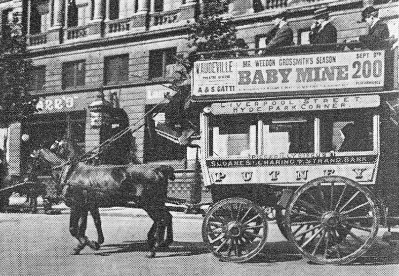 1911 Horse Bus. (1960 Picture Set from Express News Christmas edition)