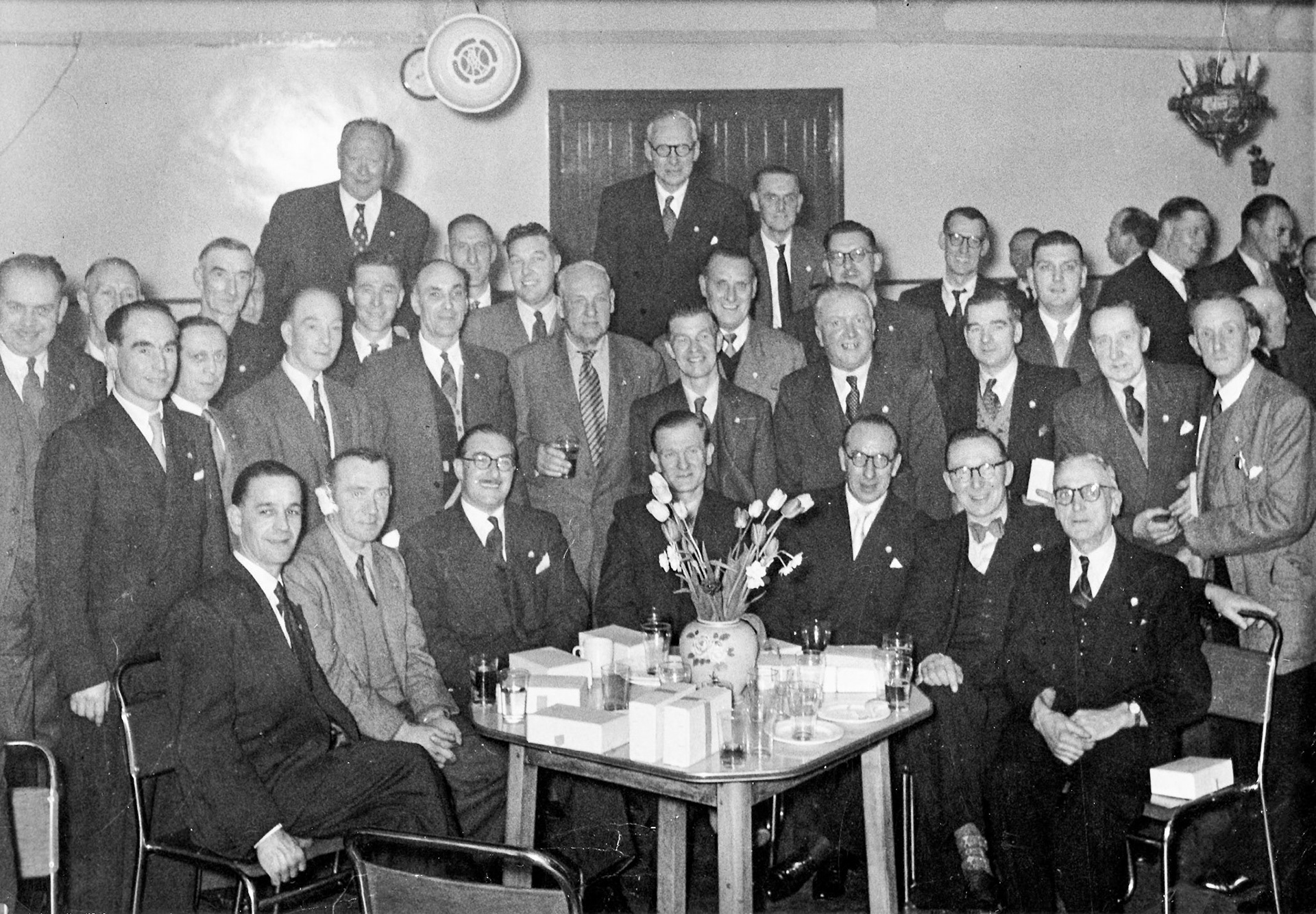 1957 Long Service Dinner. Courtesy Roger Frost)