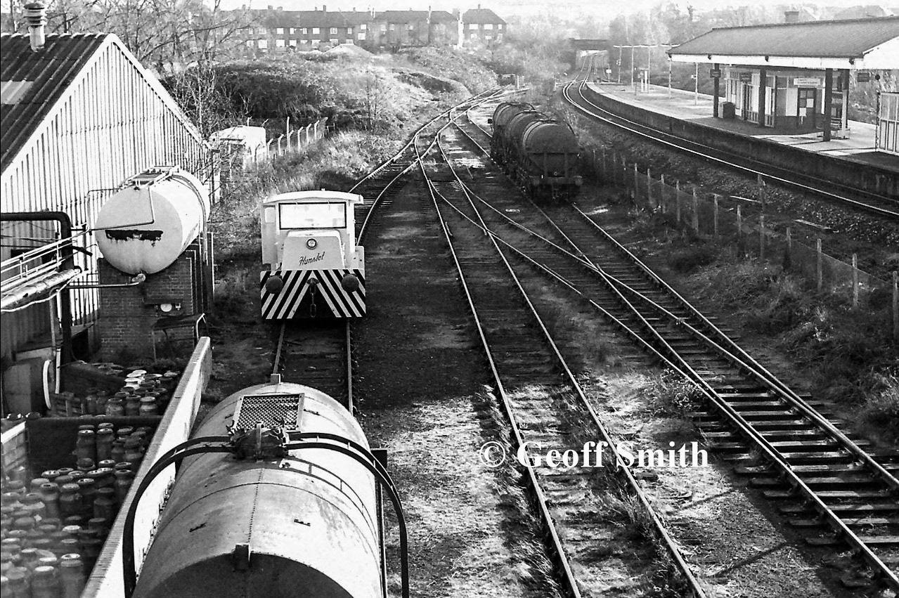 1960's Shunter looking up rail siding, storage tank now in position (Courtesy Geoff Smith, Flickr)