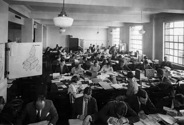 c1935 Milk Marketing Board's office at whilst it was still at Thames House, Millbank, London. It moved to Thames Ditton in 1939.