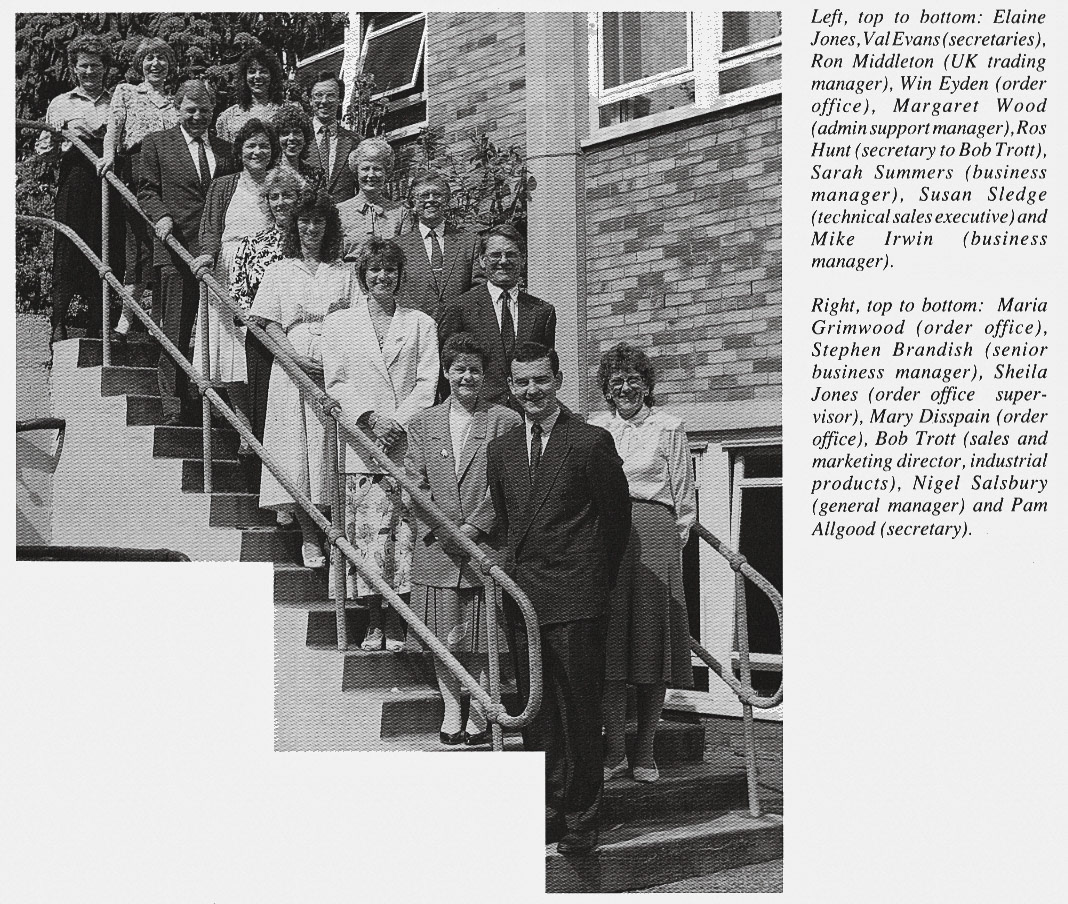 1990 BOB TROTT, NIGEL SALSBURY (Express Foods Ingredients staff, led by Nigel Salsbury, on the steps at South Ruislip)