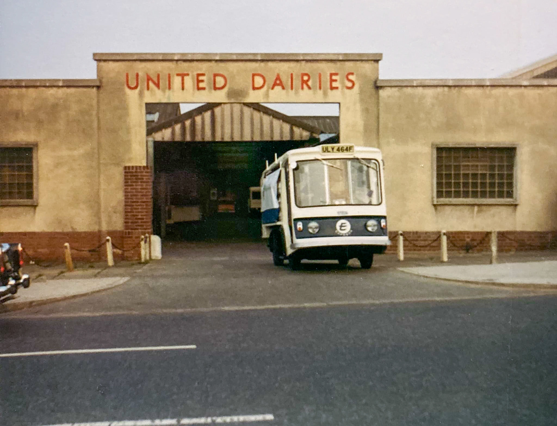 1970's Potters Bar. Keith Arnold comments "Pics my dad took, prior to the switch to Express Dairy" (Courtesy Keith Arnold)