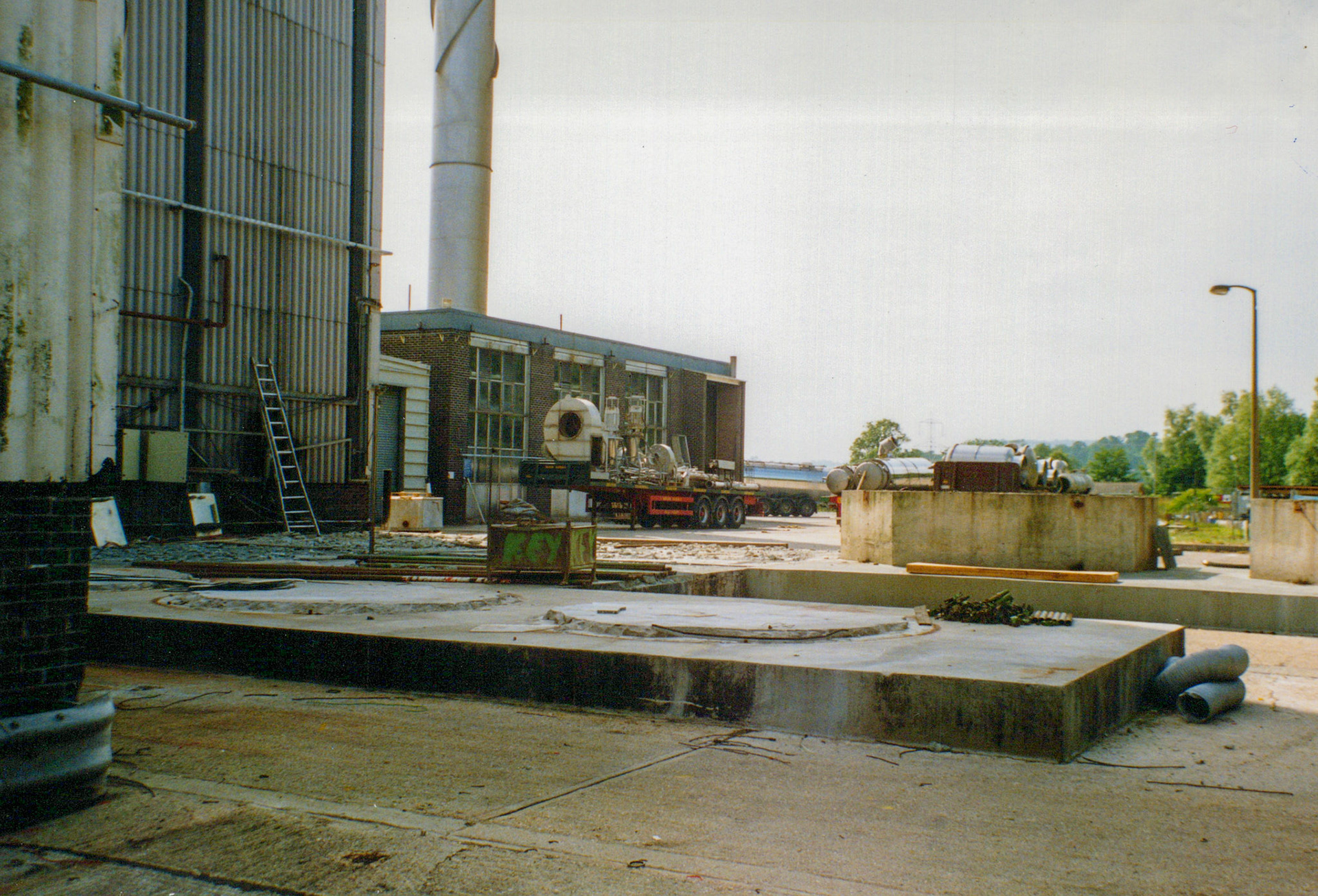 1992 Plant dismantling in progress (Courtesy Bill Wilson)