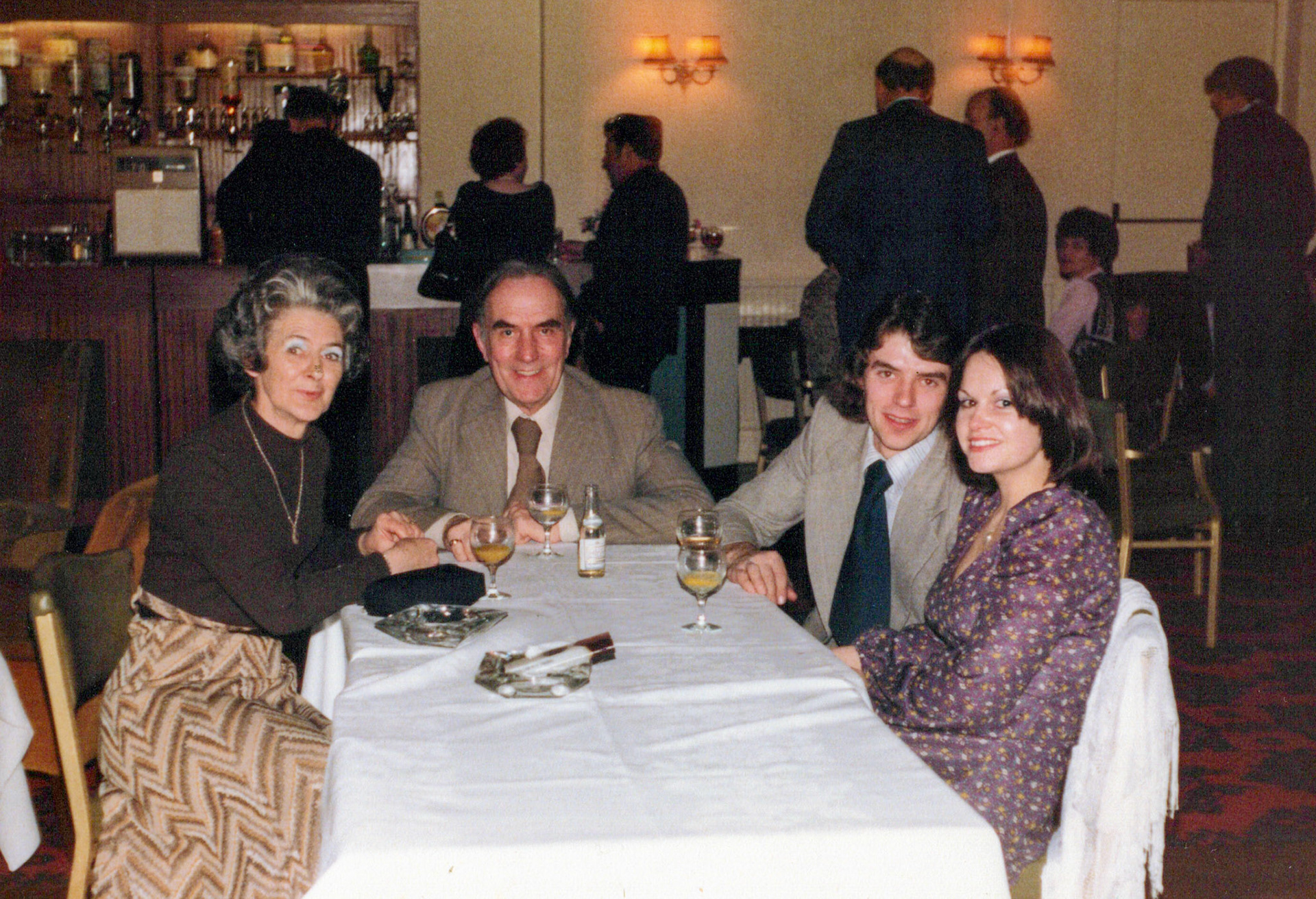 1980's Minsterley Bowling Club. Malcolm Williams and Sandra Johnson recognise Ken Williams and Emily, and Lee and Pat. (Courtesy Joe Lyons)