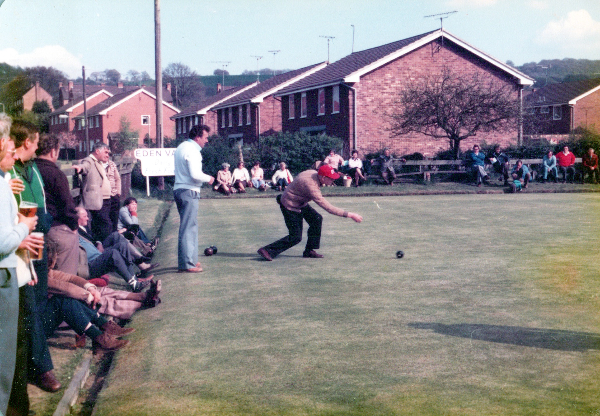 1980's Minsterley Bowling Club. Kevin Williams comments "Dick Meyrick leading out against Tony Poole, Minsterley Open finals" (Courtesy Joe Lyons)