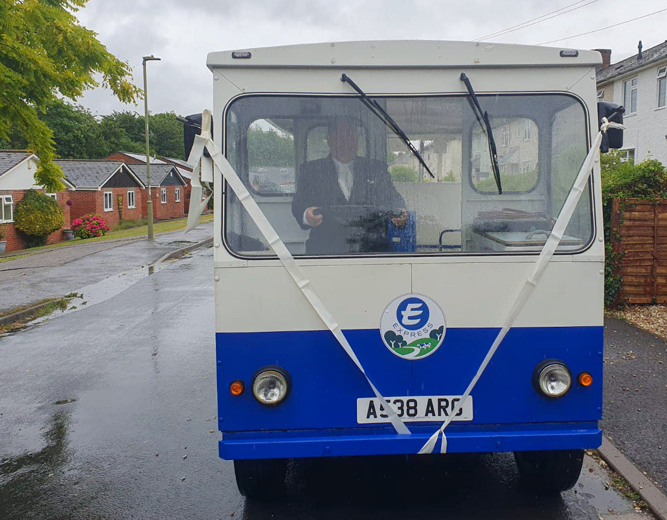 2024 Mark Picter comments "My wedding, with Shena Picter and Jason Eldridge- 'Thank you so much Jason for my lift to my wedding.'"(Courtesy Mark Picter)