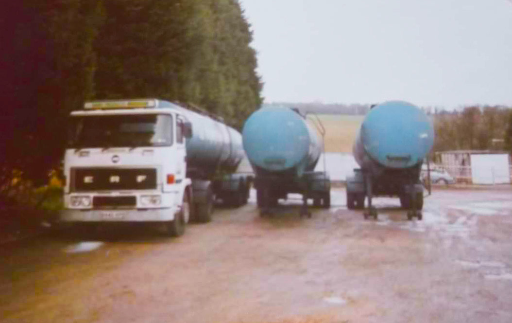 1988 Staplemead. Andy Wakefield comments "A few motors from my days at Express Dairy, and the reload site at the 'Golden Arrow' garage, Froxfield, where my pops was the manager at the filling station. When I lived at the garage in the 1960s/70s, the tankers were pulled by AEC Mandators." Colin Kirkham adds "We had a fleet of them at Minsterley, they were worked very hard, never stopped 7-days a week" (Courtesy Andy Wakefield)