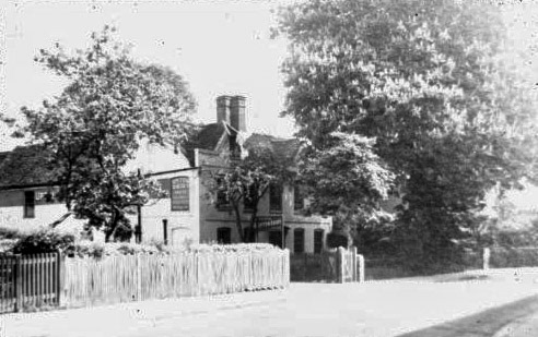 1910 Upton Dairy from Albert Street, Slough. The dairy eventually became owned by Neville and Griffin. The Red Cow Inn left this site by 1837 and moved to the opposite side of the road. (Courtesy Reg Harrison Collection, Slough Library)