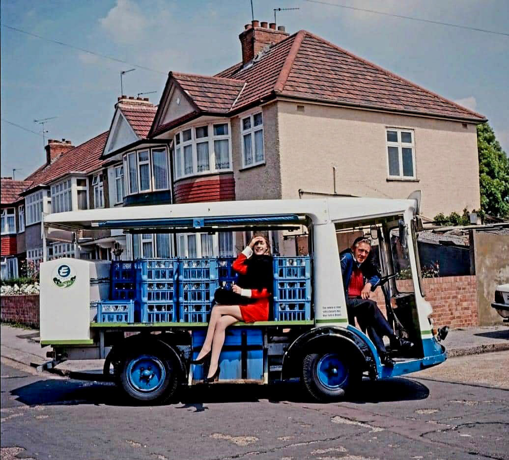1980's? Wembley milk round! (Courtesy Express Dairy Memories)