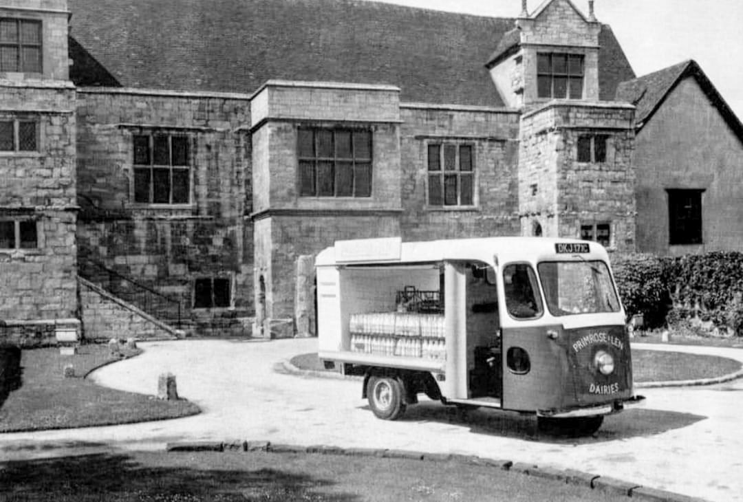 1960's Primrose &amp; Len Delivery to Archbishop's Palace (Courtesy James Turnbull)