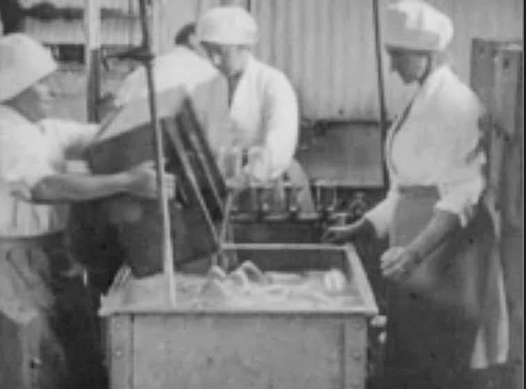 1938 Tarvin dairy farmer Mr G.B. Radcliffe installed a pasteurising plant able to process and bottle 1000 gallons a day.