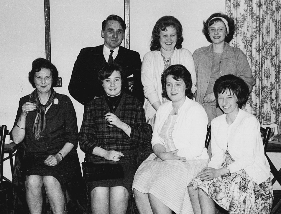 1953 Joy Corfield identifies, front row from left Miss Wright and my sister Mary Brookfield (Newnes). June Pinches identifies June Groves and sister Heather Williams. (Joe Lyons Collection)