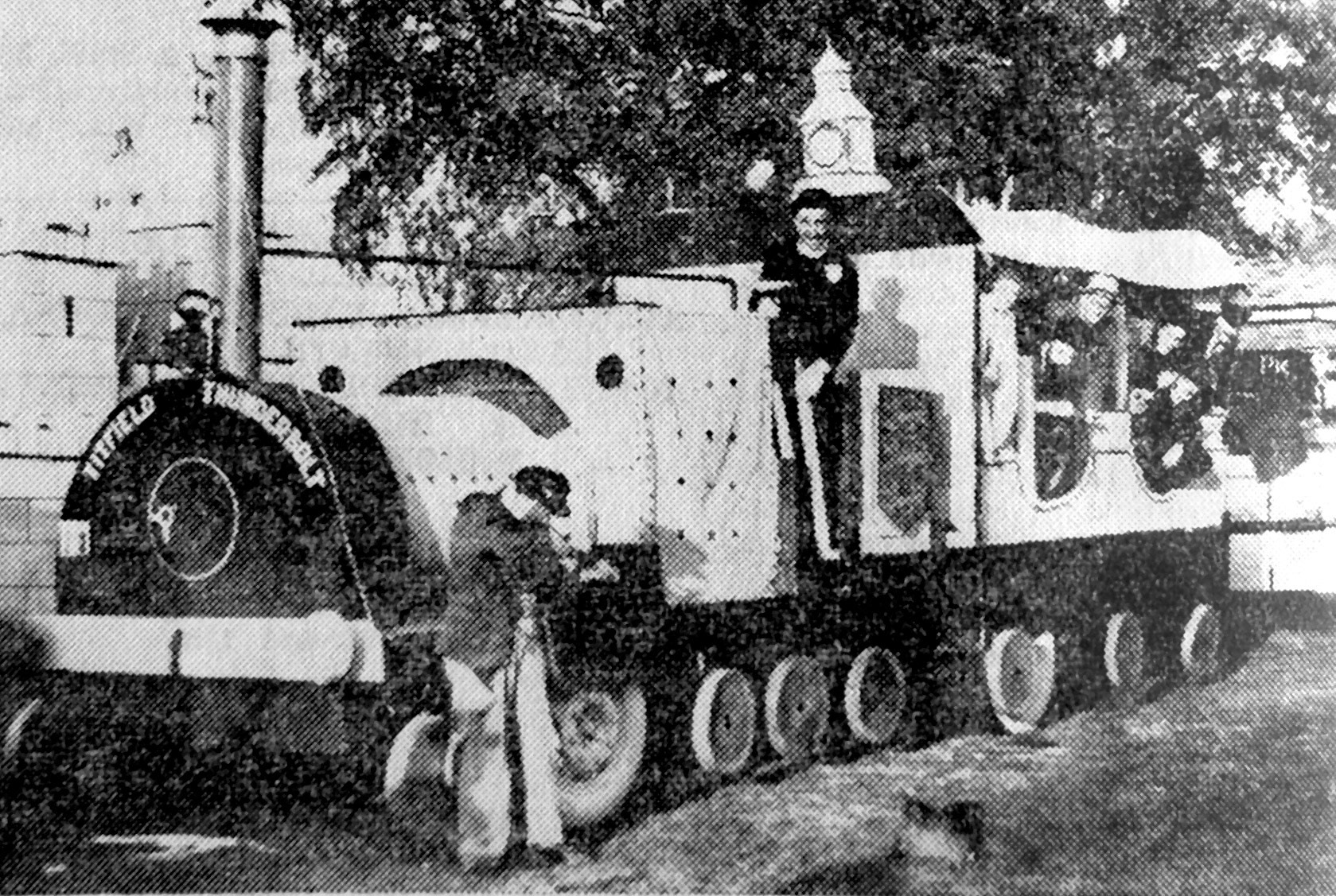 1953 Titfield Thunderbolt float by Express Dairy, at Frome Carnival (Courtesy Sue Latham, frome-pastcarnivals@hotmail.co.uk)