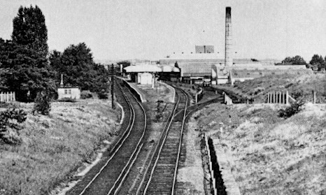 1963 Morden South Station  (Reproduced from The Railway Magazine December 1966)