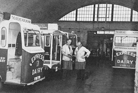 Hurlingham Depot, near Putney bridge, under the arches. John Carey identifies Tom Daws and Stan North. (Courtesy Michael Aldread)