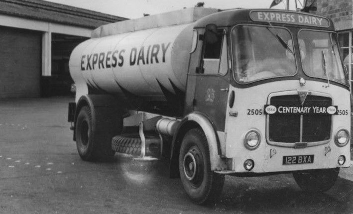 1960's Tanker 122 BXA