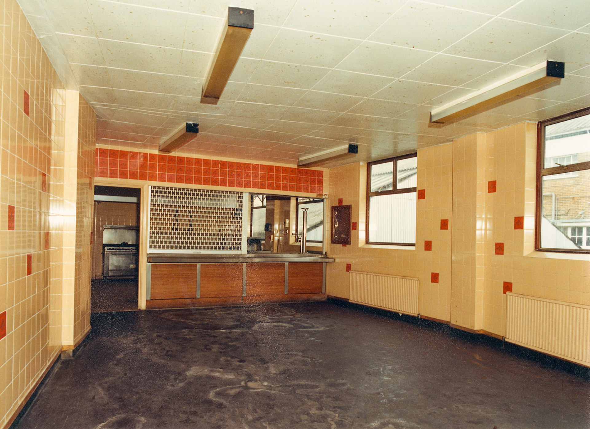 1989 Bromley Processing demolition. (Pictures by Tony Isbit, on loan from Colin Bristow)