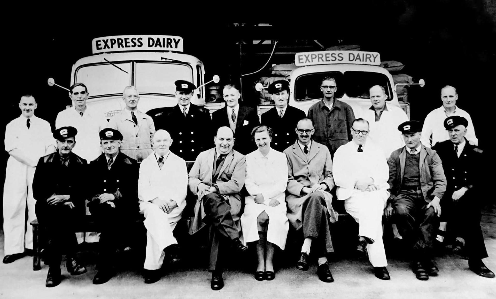 1960 Staplemead Transport Dept (Courtesy Mike Lucas) Barry Thomas Parsons comments "Brilliant picture Mick, where'd you dig that out from? I can name a few, but can't get them all. Albert Whittaker, Doreen Herridge and Bob Barnes."