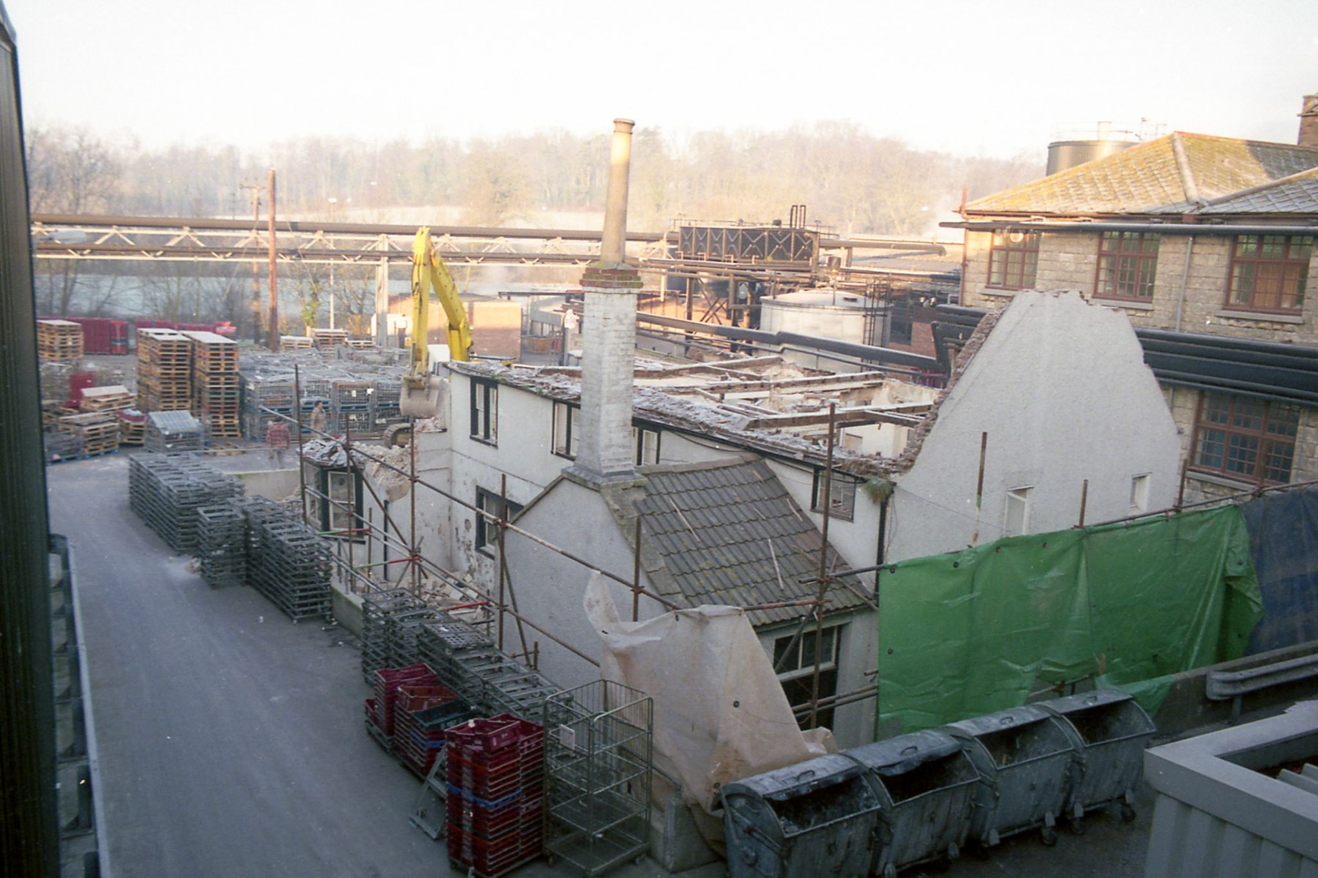1989c Staplemead. Colin Carpenter comments "The (rather sad) demolition of Staplemead House which was lived in for many years, but had become regional staff offices by the 70's." (Courtesy Colin Carpenter)