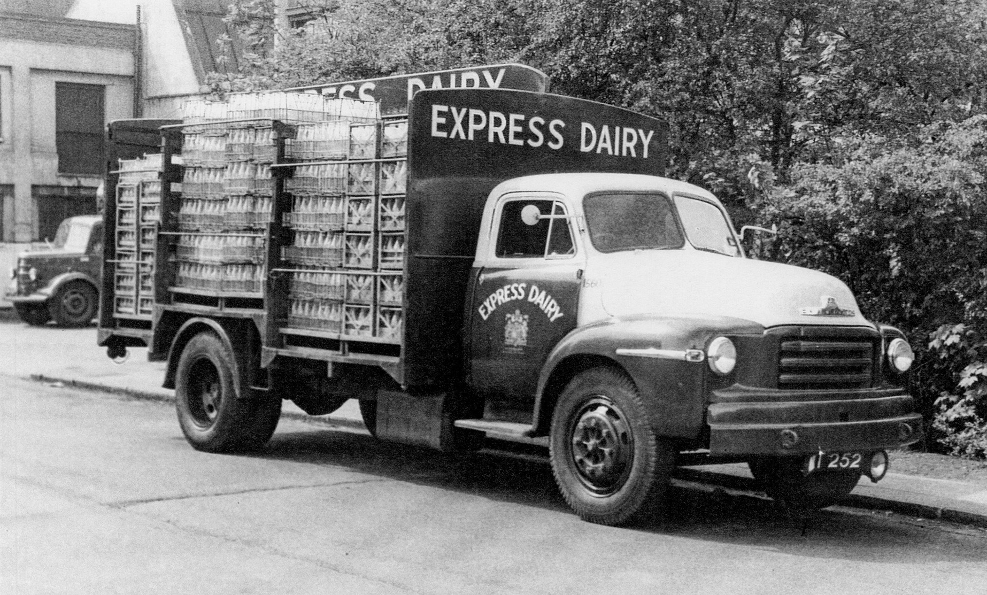 1950s Cricklewood- Bedford Rigid WMT 252 (Courtesy Paul Luke)