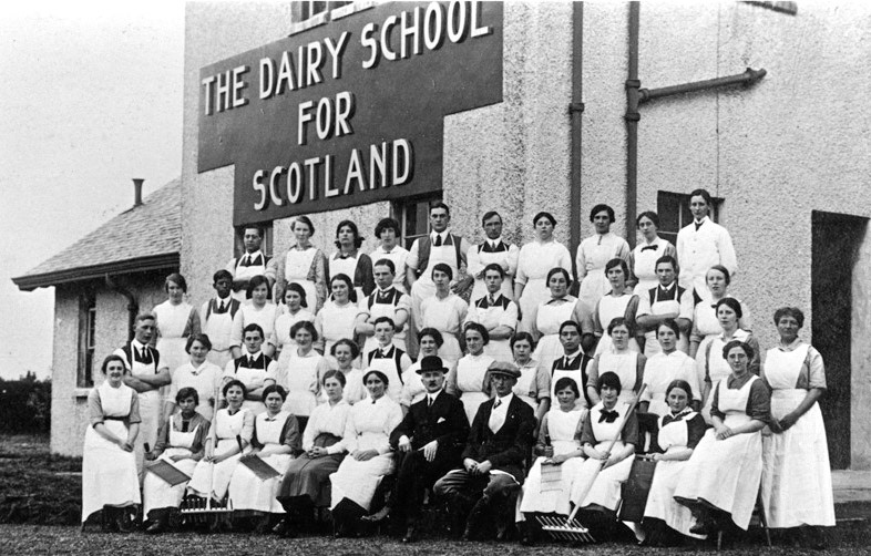 1904 The Dairy School for Scotland, Holmes Farm, Kilmarnock, Object No: EAPG025n (Courtesy futuremuseum.co.uk)