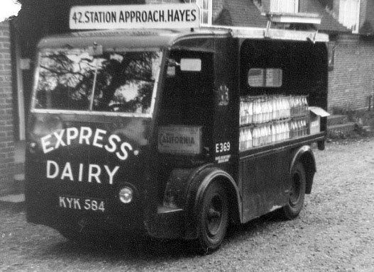1950's Hayes, Middlesex KYK 584, Co No. E369. Marks David comments "This Express float dates back to the early 1950s when electric vehicles were taking over from horse drawn floats." (Courtesy Marks David)