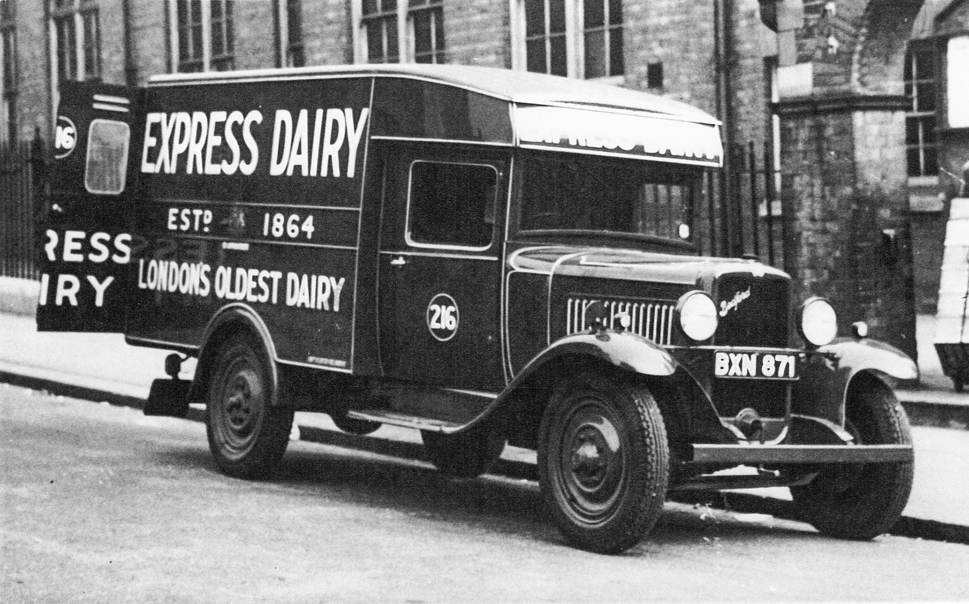 1935 Bedford Delivery Van BXN 871, Co: 216. Dave Fane comments "New in 1935, sold in 1947".(Courtesy Paul Luke)