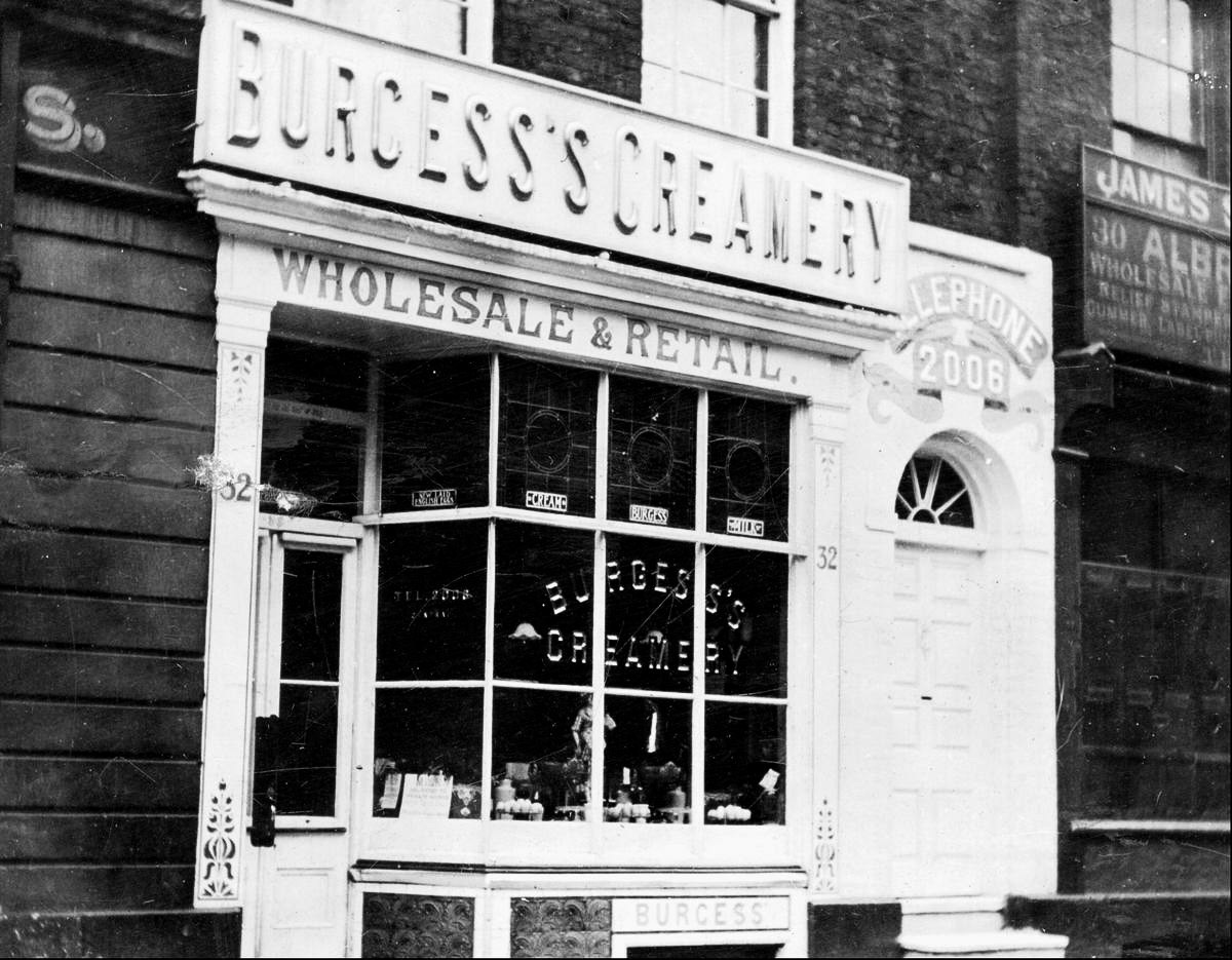 1920 Burgess Creamery shop, Gartside Street, Manchester (Image courtesy of Manchester Libraries)