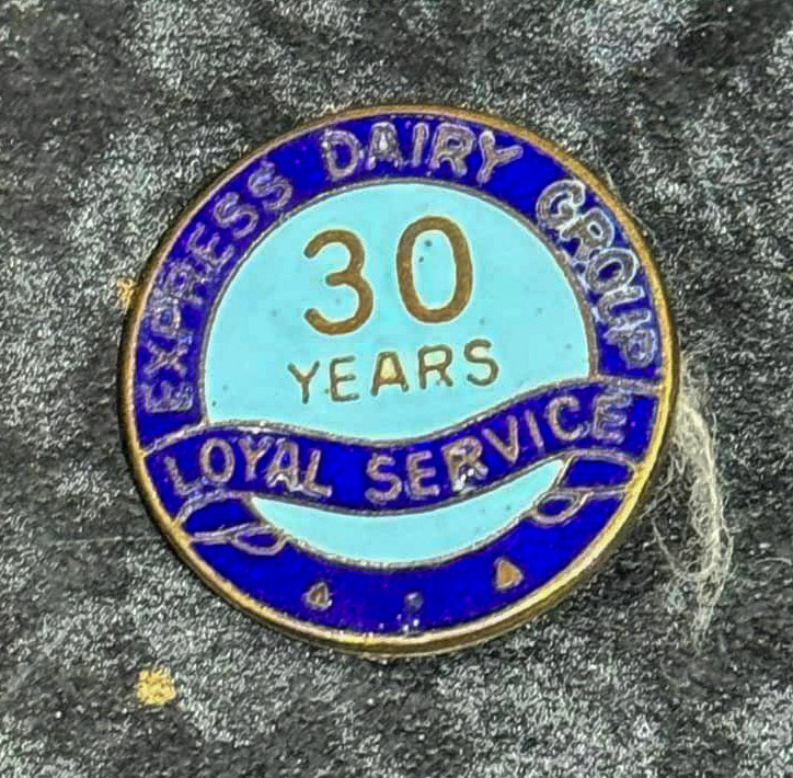 1970's? Ken comments "Just been going through some of my late dad’s stuff and came across these".(Courtesy Ken Simmons)