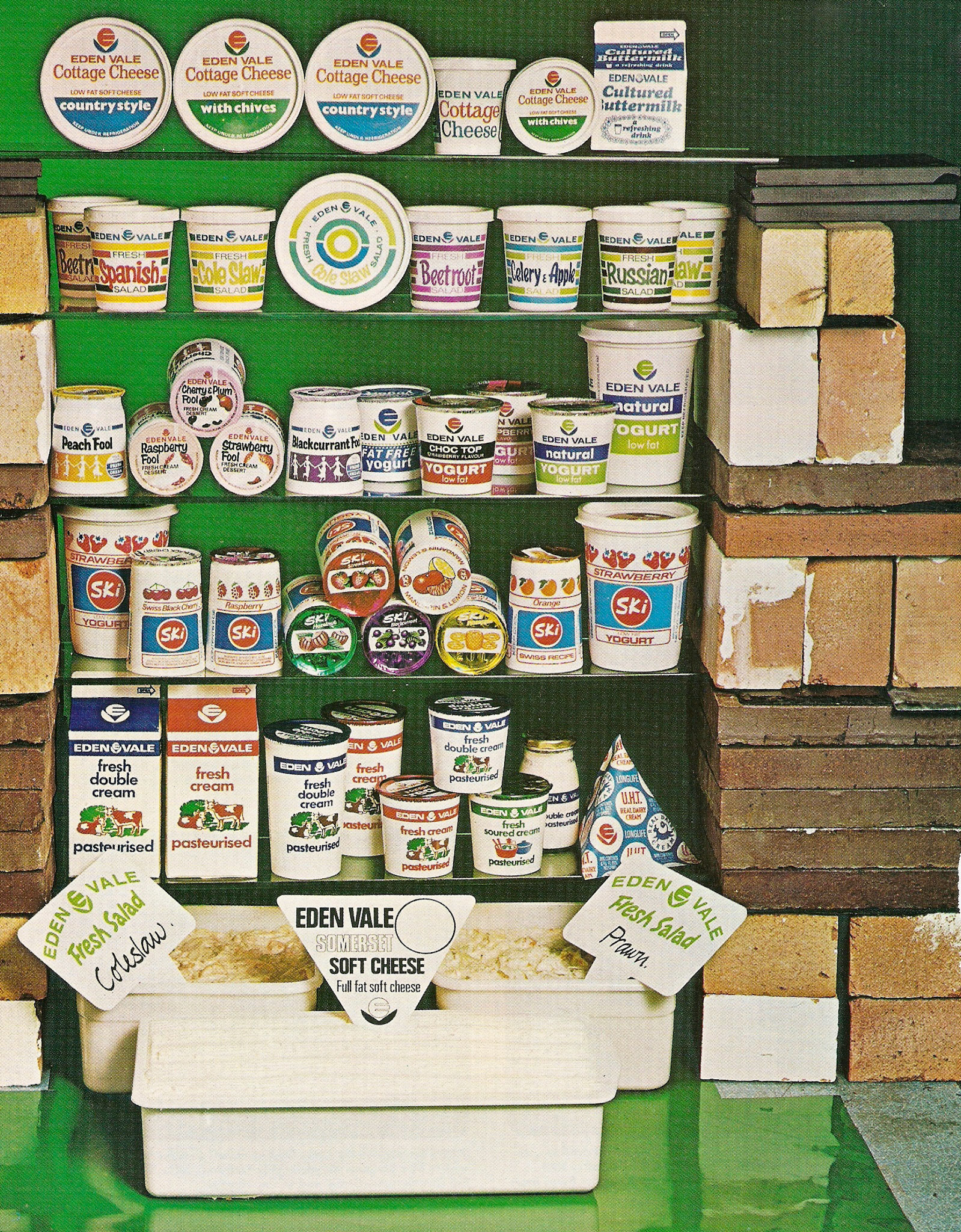 1970's Eden Vale and Ski Products Janet Millard comments "... I think pre 1979. I started then, but some of the packaging is not familiar. Soft cheese, cream and cottage cheese were done at Staplemead, and some yogurt too."  Graham Wichall comments "Judging by the "churn" Ski yoghurts and the 1pt cream cartons, I would say late 60's/early 70's..(I loved the blackcurrant Ski Yogs)". John Southwell comments "Yes, the choc tops were that era and were made in Phase 1 unit at Cuddington" (Courtesy Paul Luke)