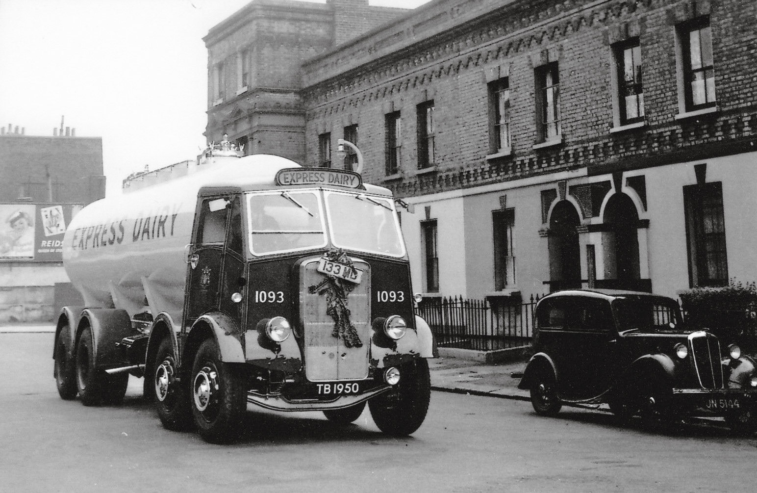1950's Express Tanker Reg TB1950, Fleet No 1093, new tanker on trade places. (Courtesy Paul Luke)