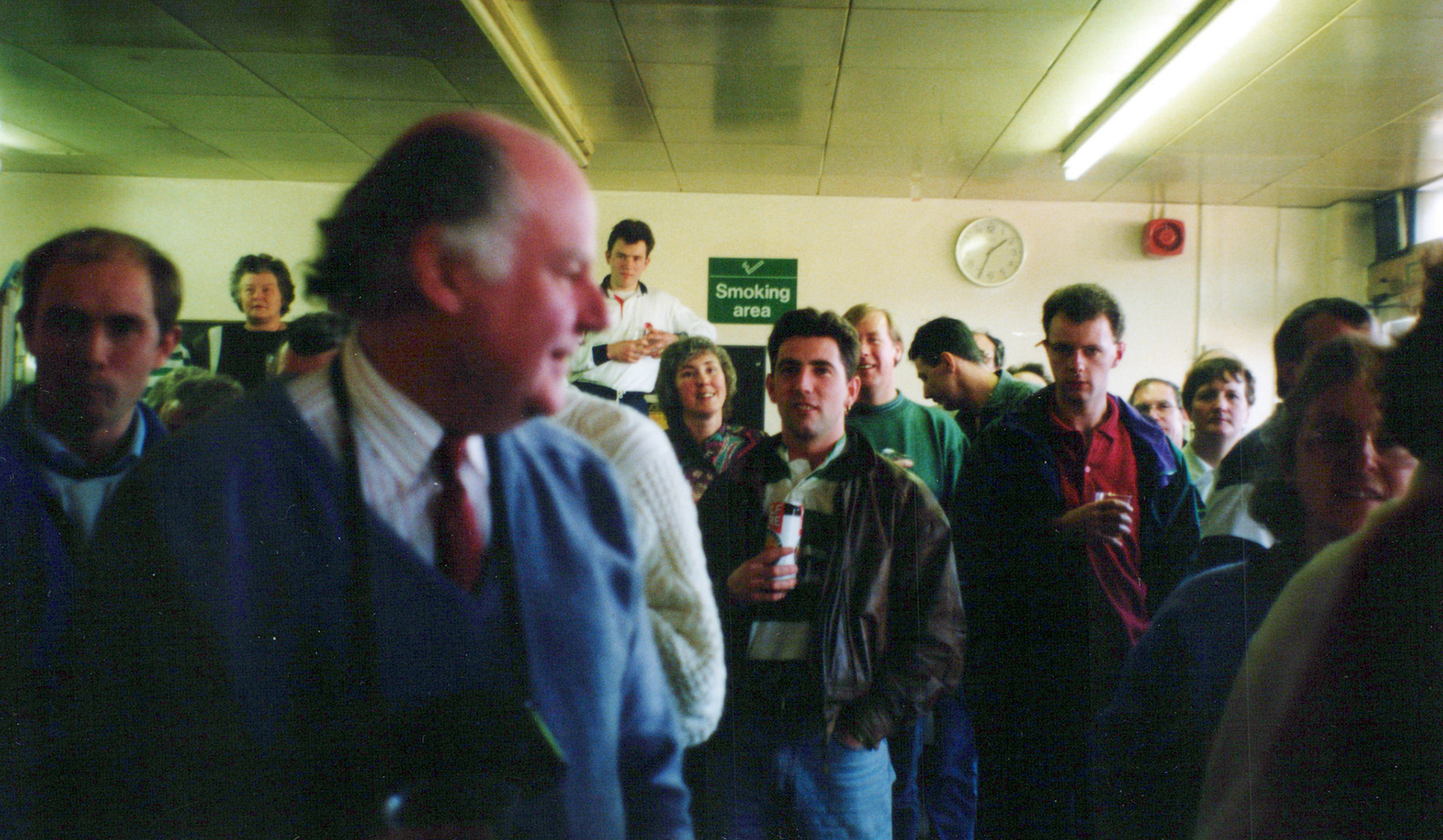 1992 Wendy Hawker comments "I think is our last day of work, 3rd or 5th January, Toby Moxan at the front, Mike Murphy with beer in his hand, Pete Toogood just to the right of him. " (Courtesy Bill Wilson)